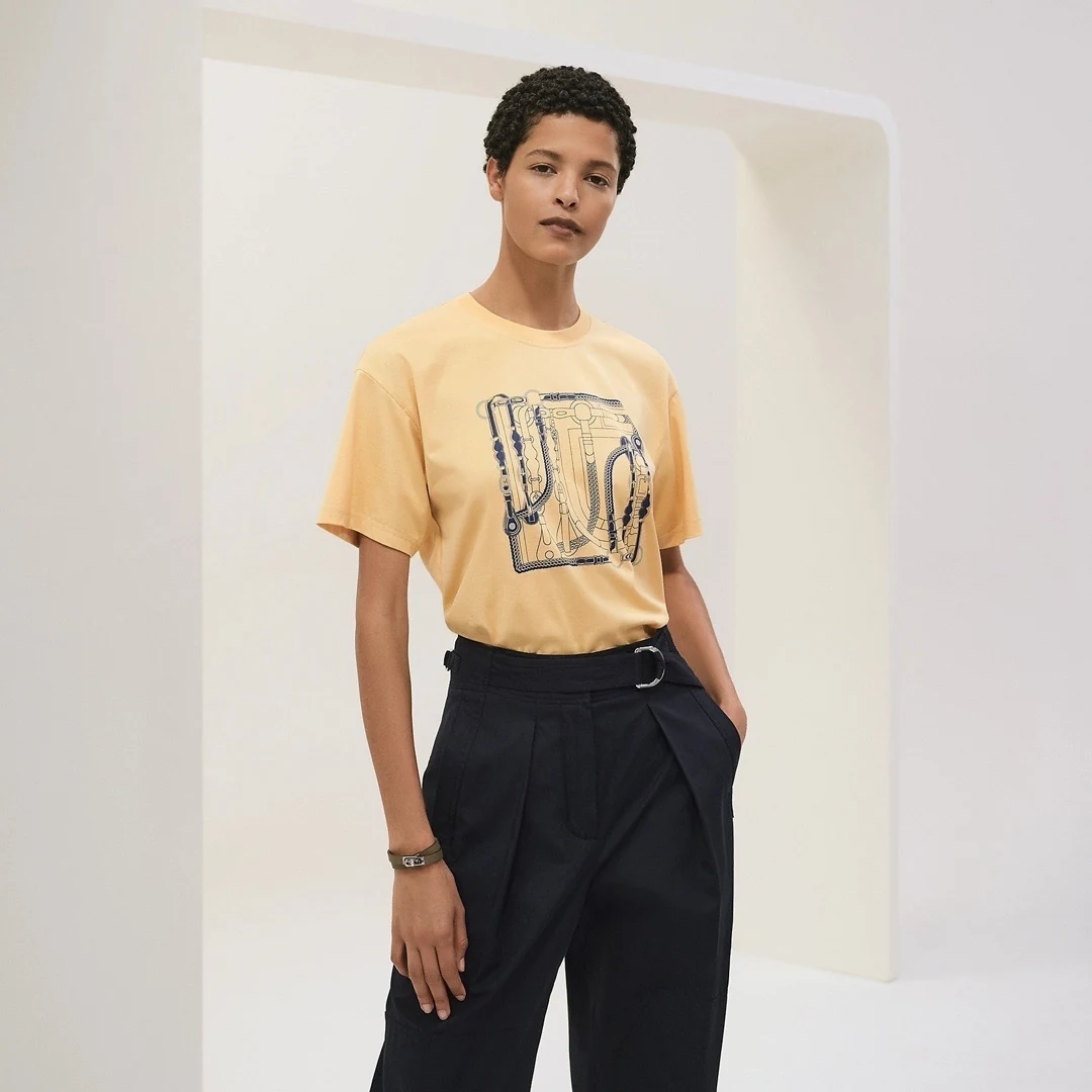 Ready to wear fashion